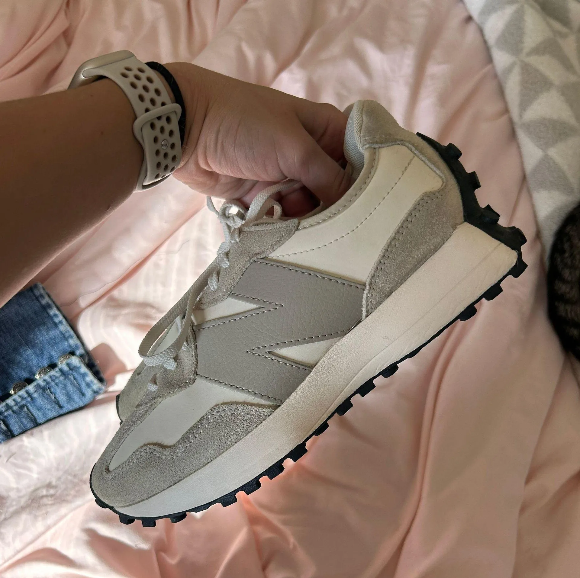 327 Sneakers - Image 3