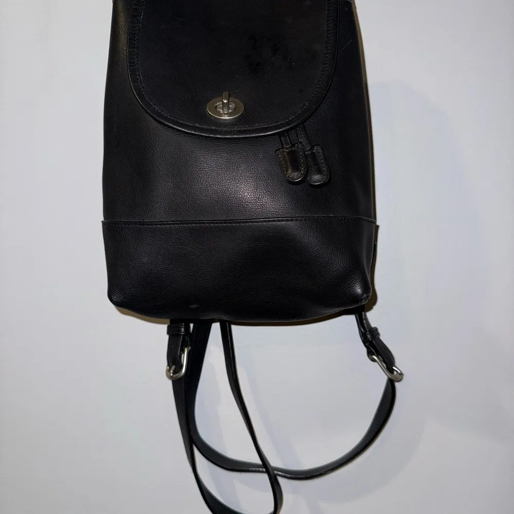 Vintage COACH 9960 Black Leather Daypack Backpack Purse Turnlock Drawstring  J - Image 2