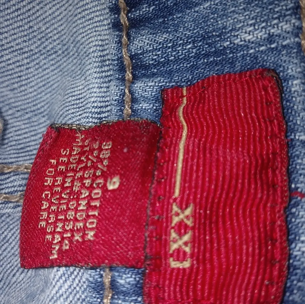 XXI 9 Low Rise Straight Medium Wash Jeans - Image 6