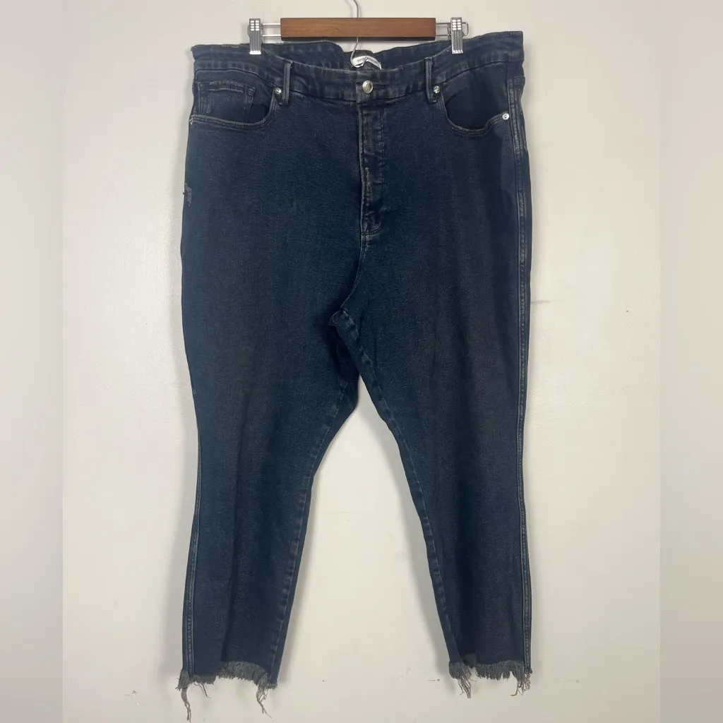 Good American Good Curve raw hem skinny dark blue black jeans size 22 - Image 5