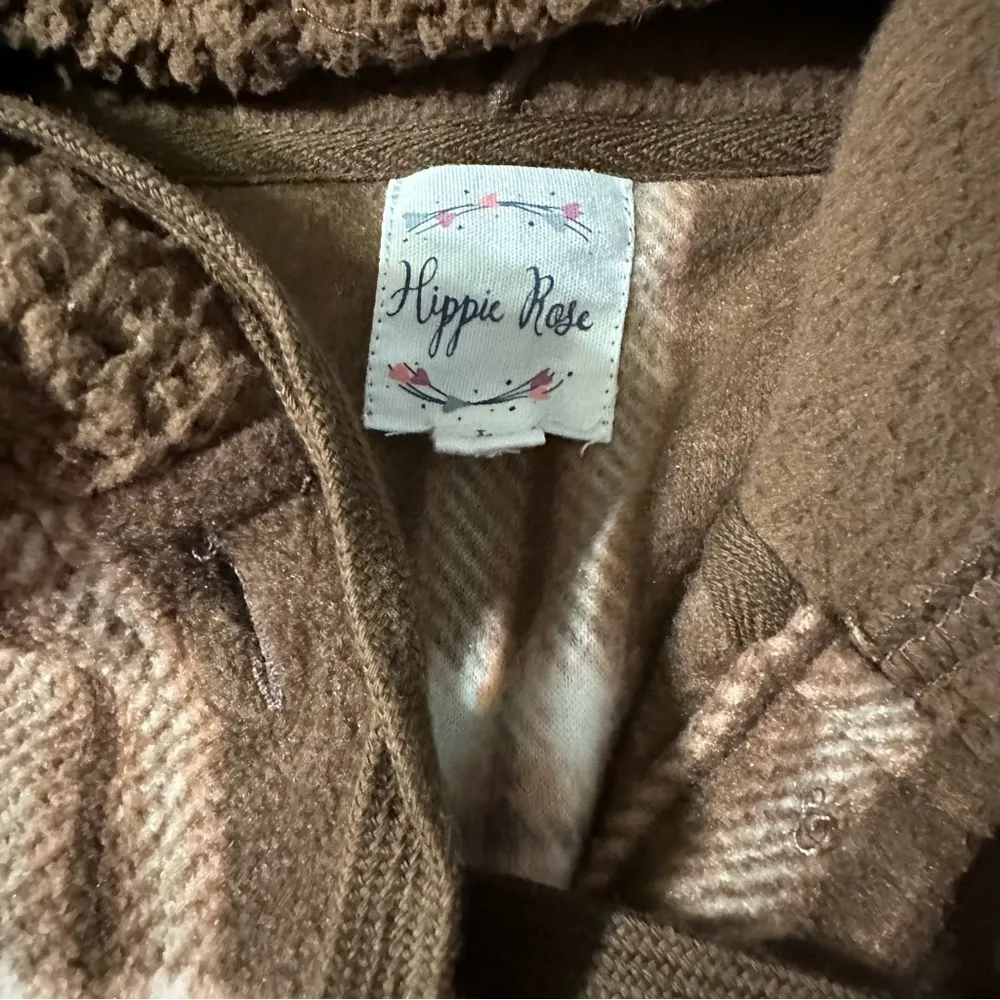 Hippy Rise women's cropped large button fleece up jack - Image 4