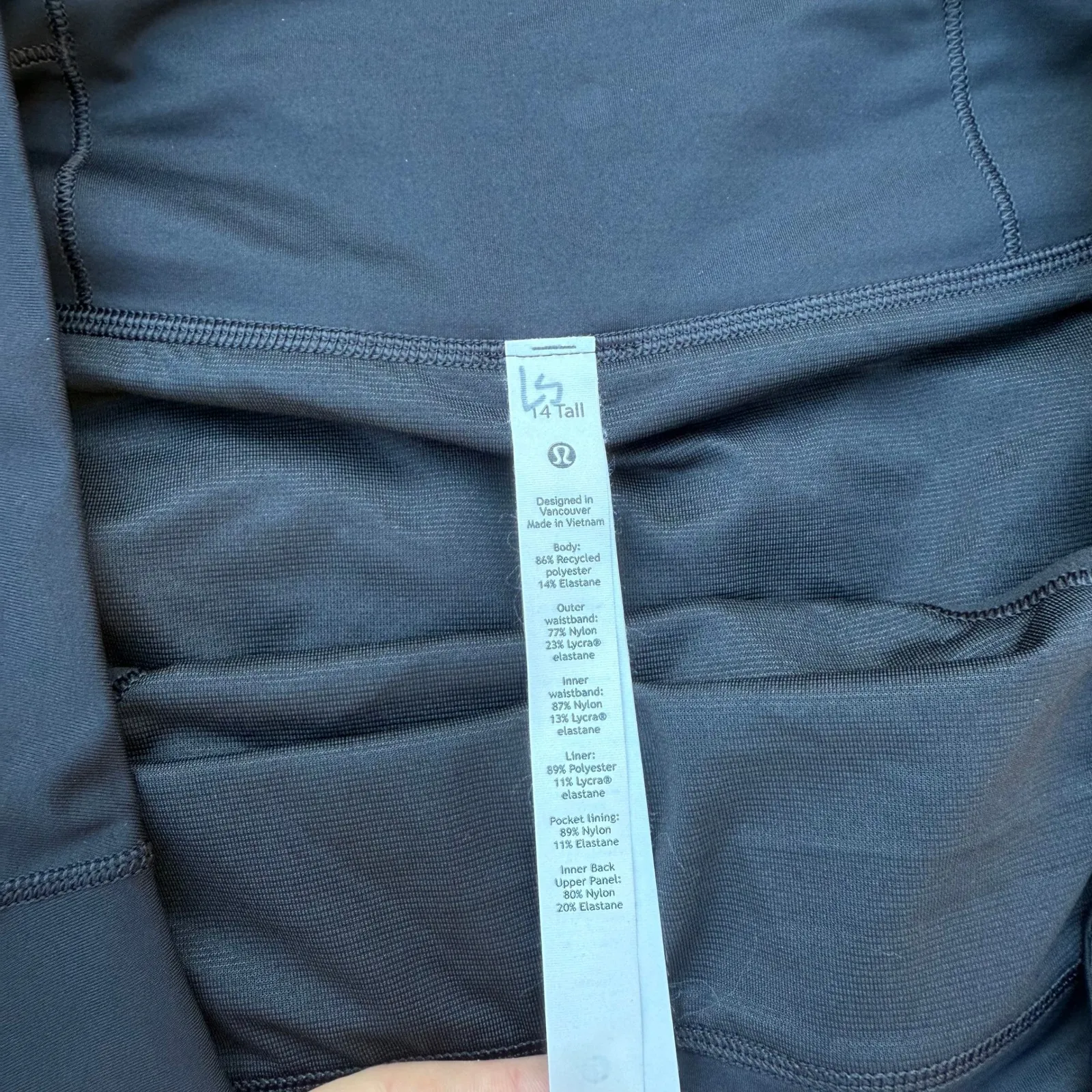 Lululemon Speed Up High Rise Short 4 Inch Women Size 14 Tall Black - Image 4