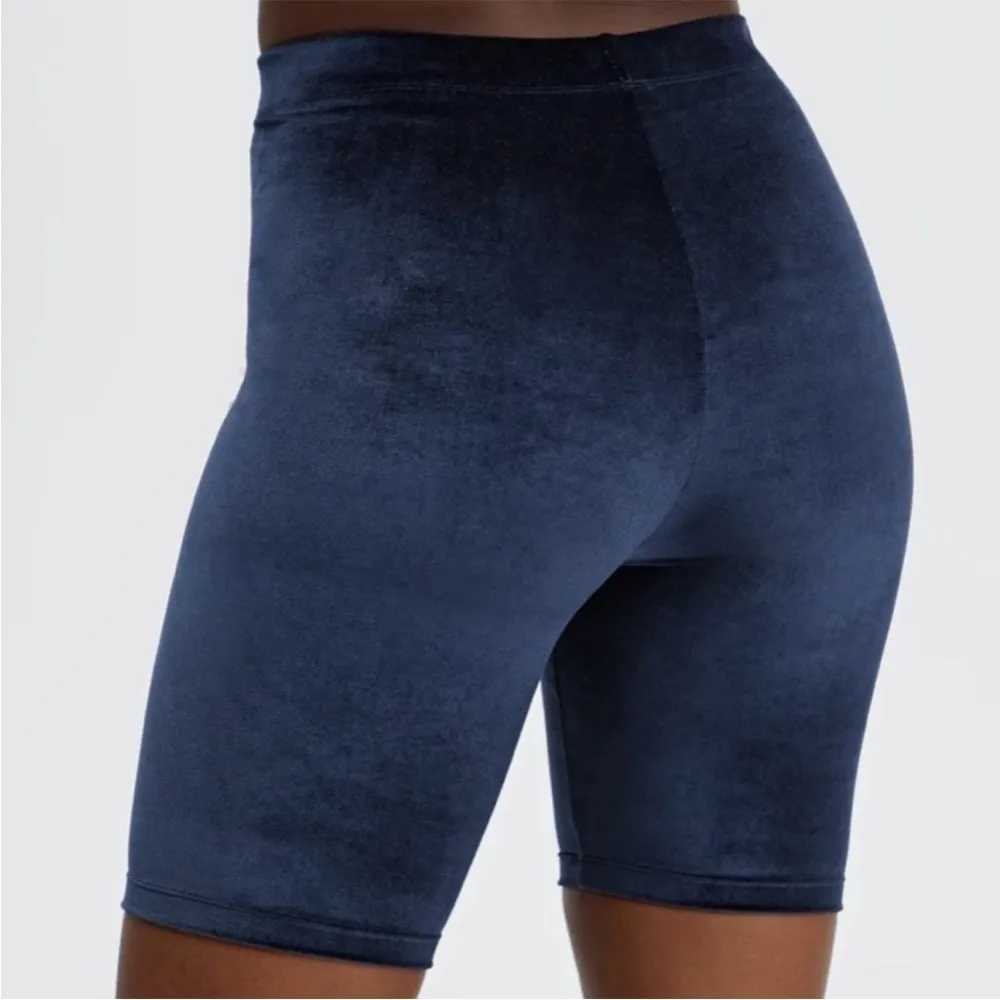 NWT Fabletics High-Waisted Velour Bike Shorts - Image 2
