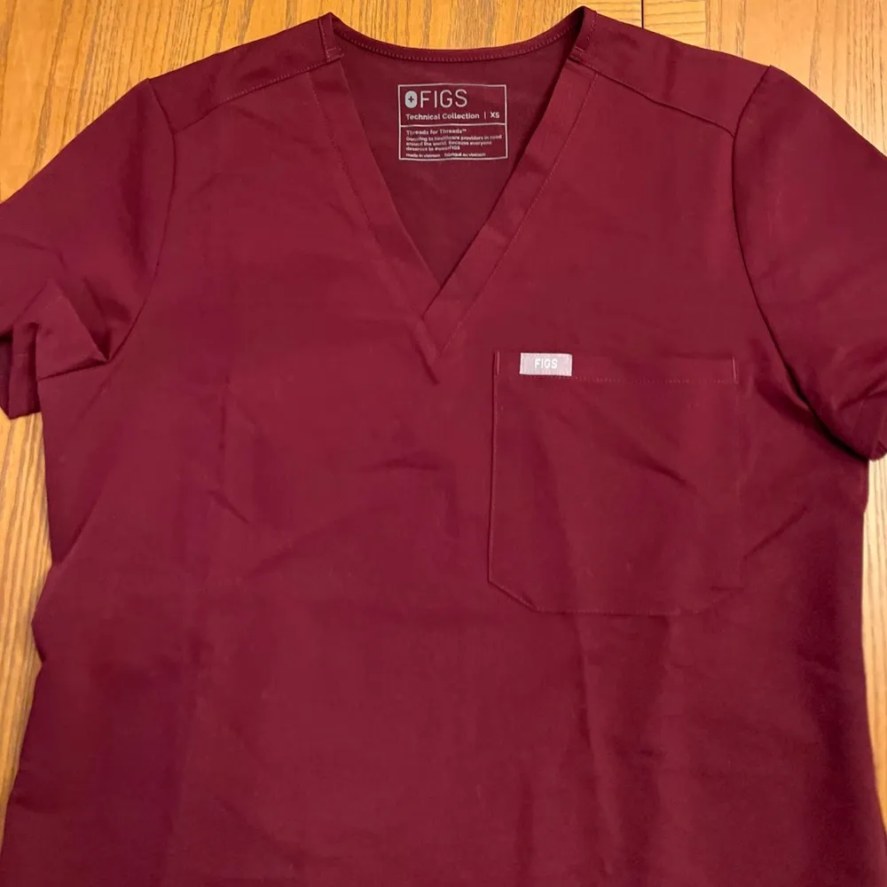 FIGS  SCRUBS Burgundy Catarina One-Pocket Top Style FW1000 Size XS - Image 6