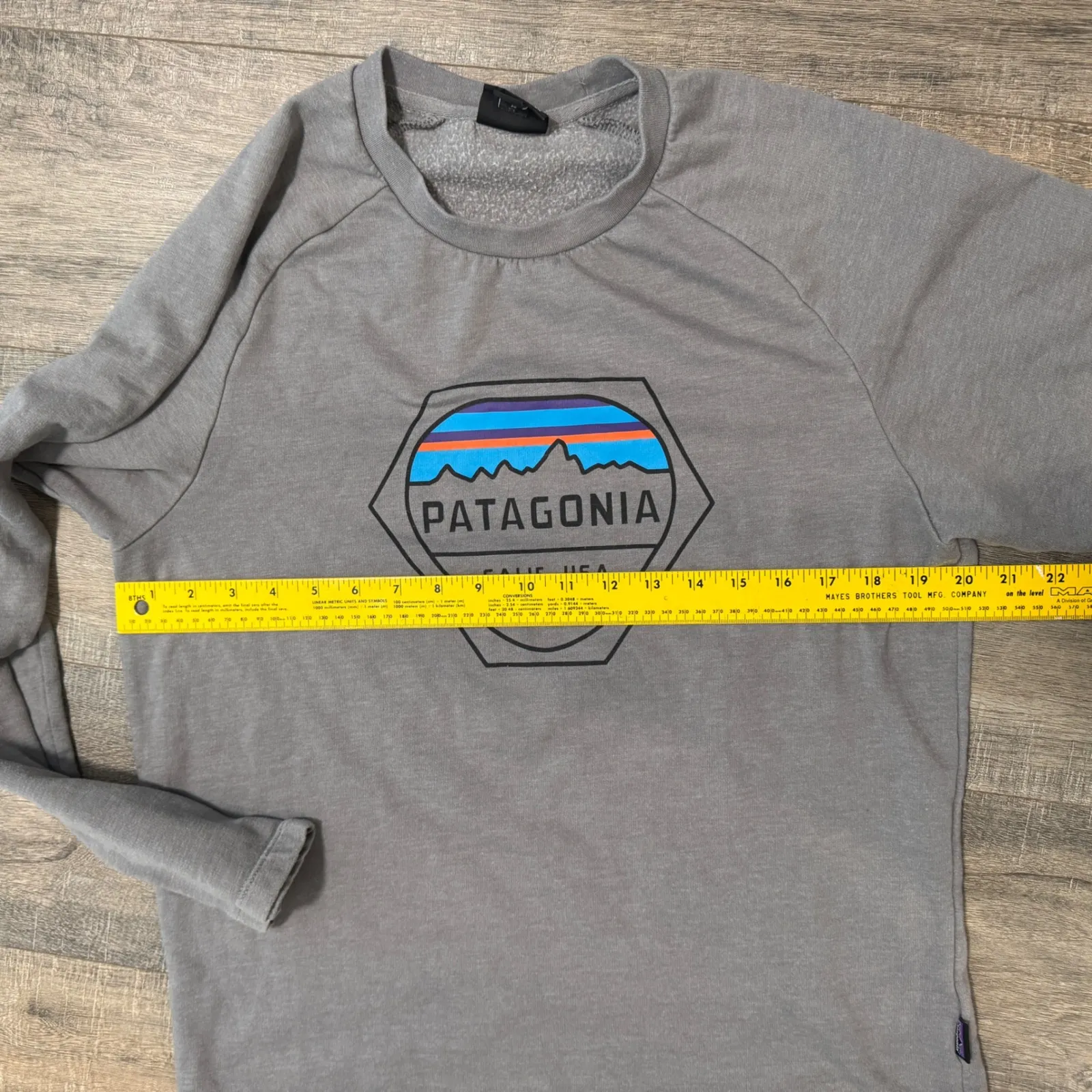 Patagonia Organic Cotton Long Sleeve Graphic Lightweight Crew Fleece Gray Med - Image 7