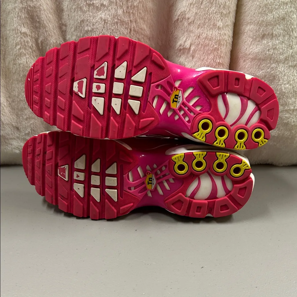 Nike Sneaker Shoes Womens Air Max Plus Hot Pink DR9886-600 Size 9.5 Running - Image 6