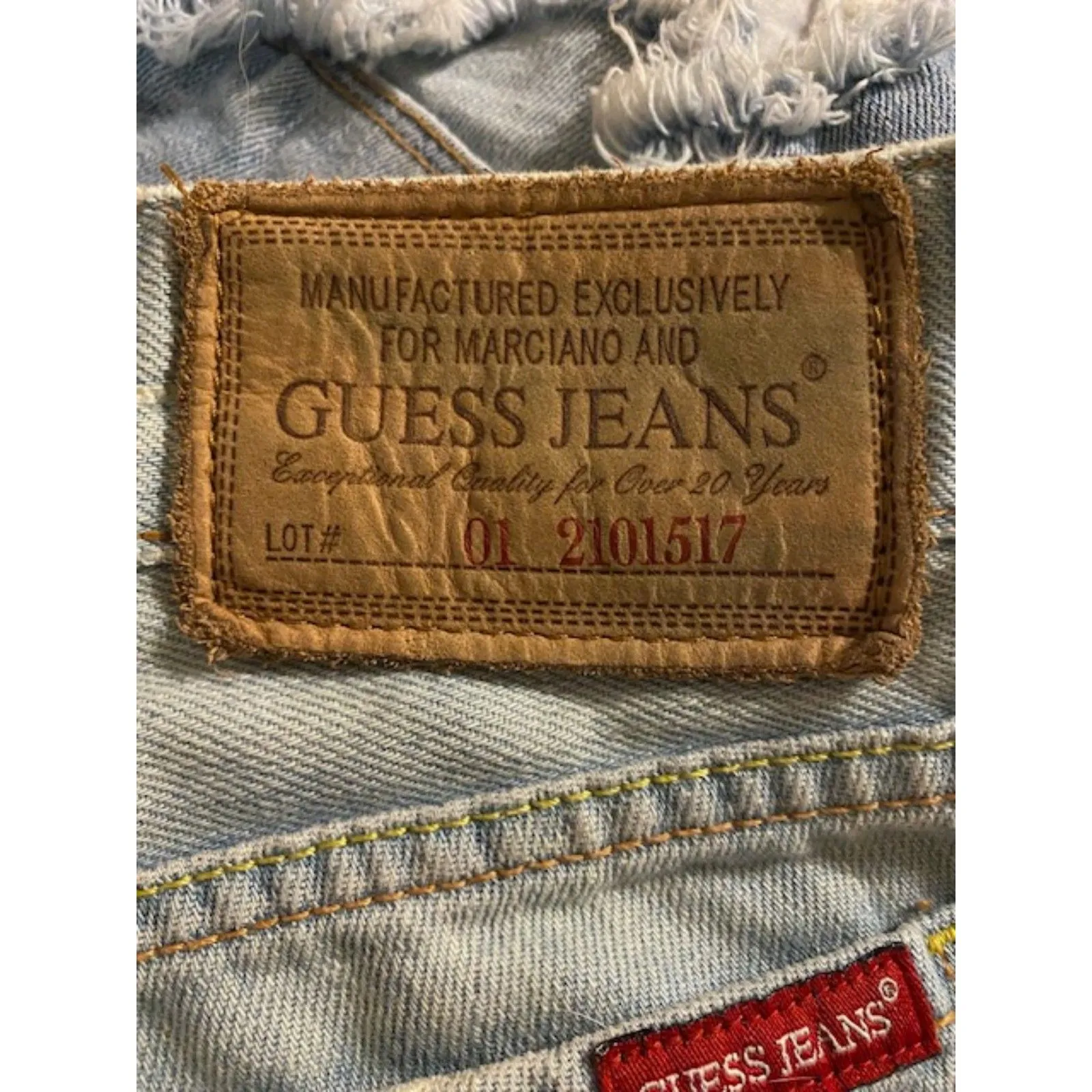 Guess Jean Shorts Size 25 or 0 - Image 3