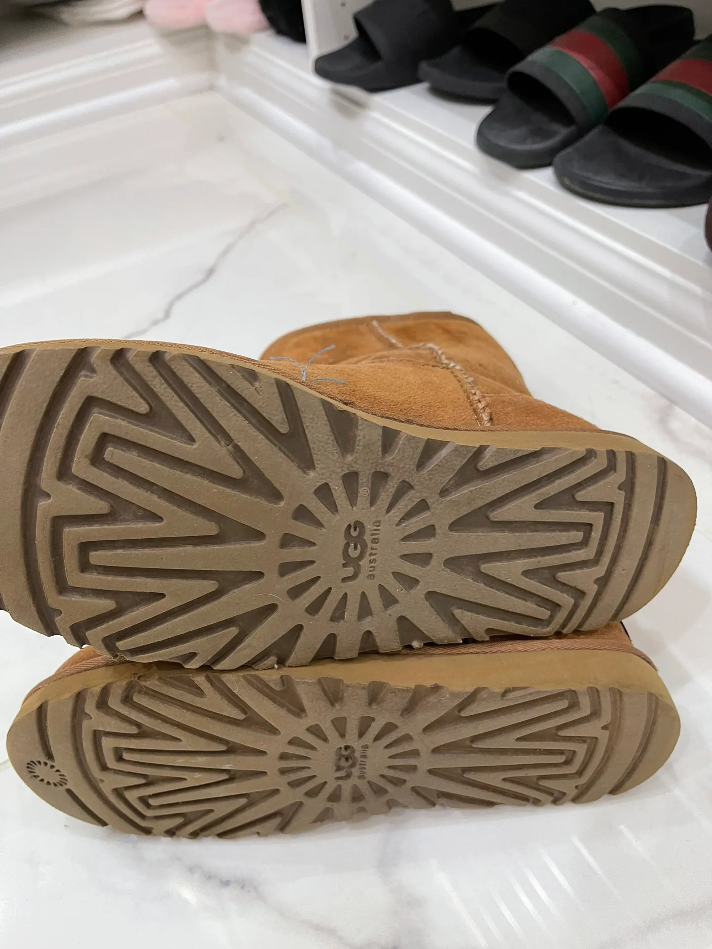 UGG Short Chestnut - Image 6