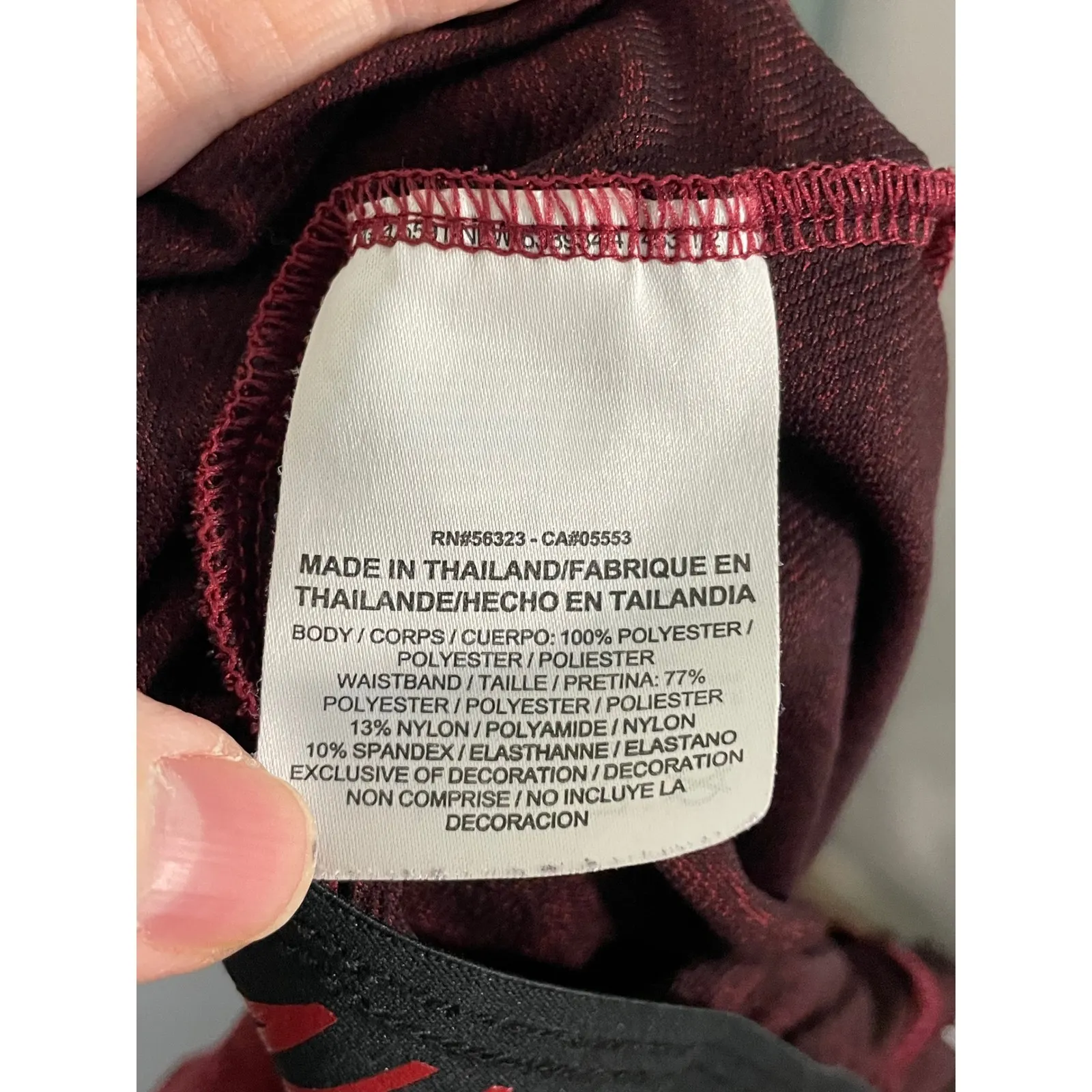 Nike Dri-Fit Women's Red Heathered Athletic Shorts Size Medium - Image 4