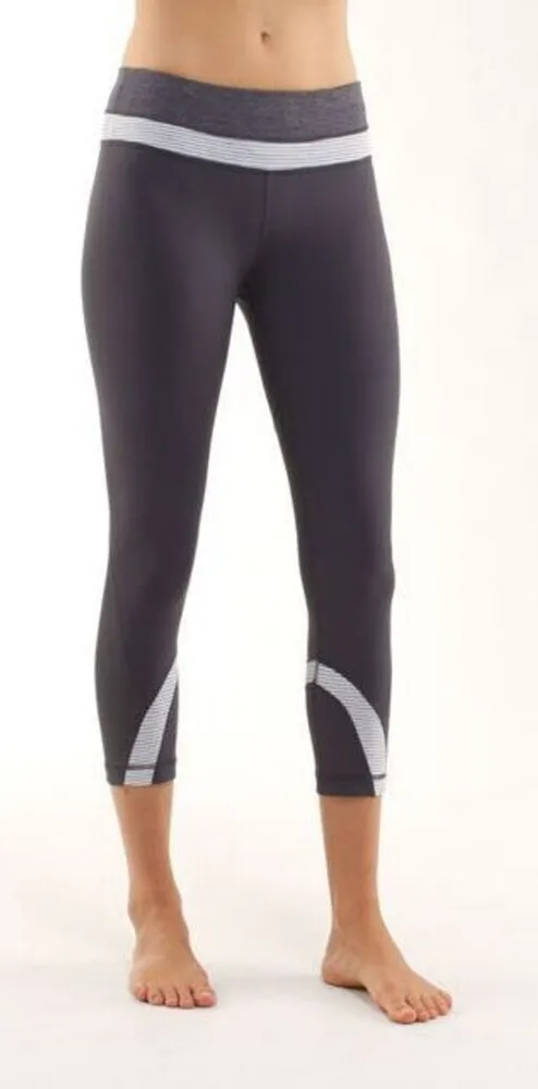 ✨Lululemon Run: Inspire Crop Sz 6 Grey/Mint Leggings✨ - Image 1