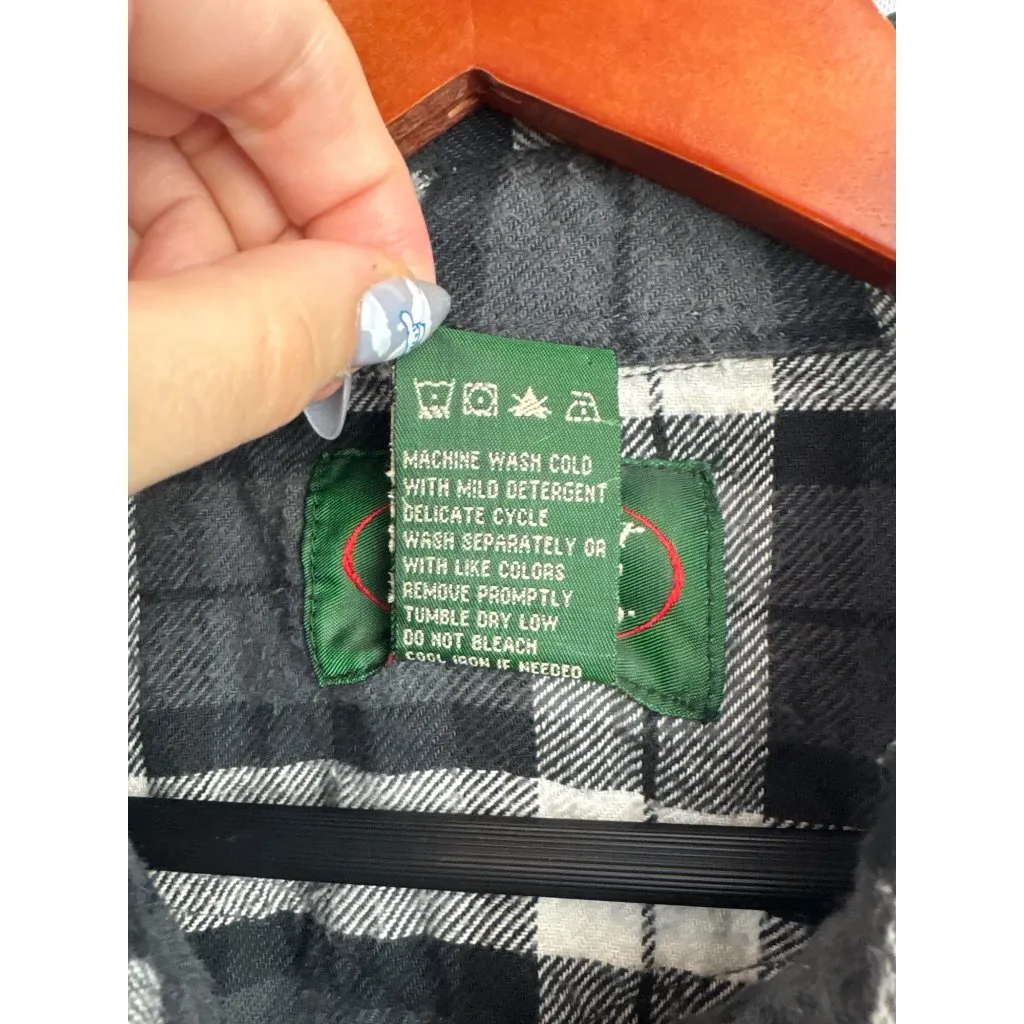 Women’s Stillwater Supply Co. Medium White, Black & Gray Ombré Snap Button Up - Image 6