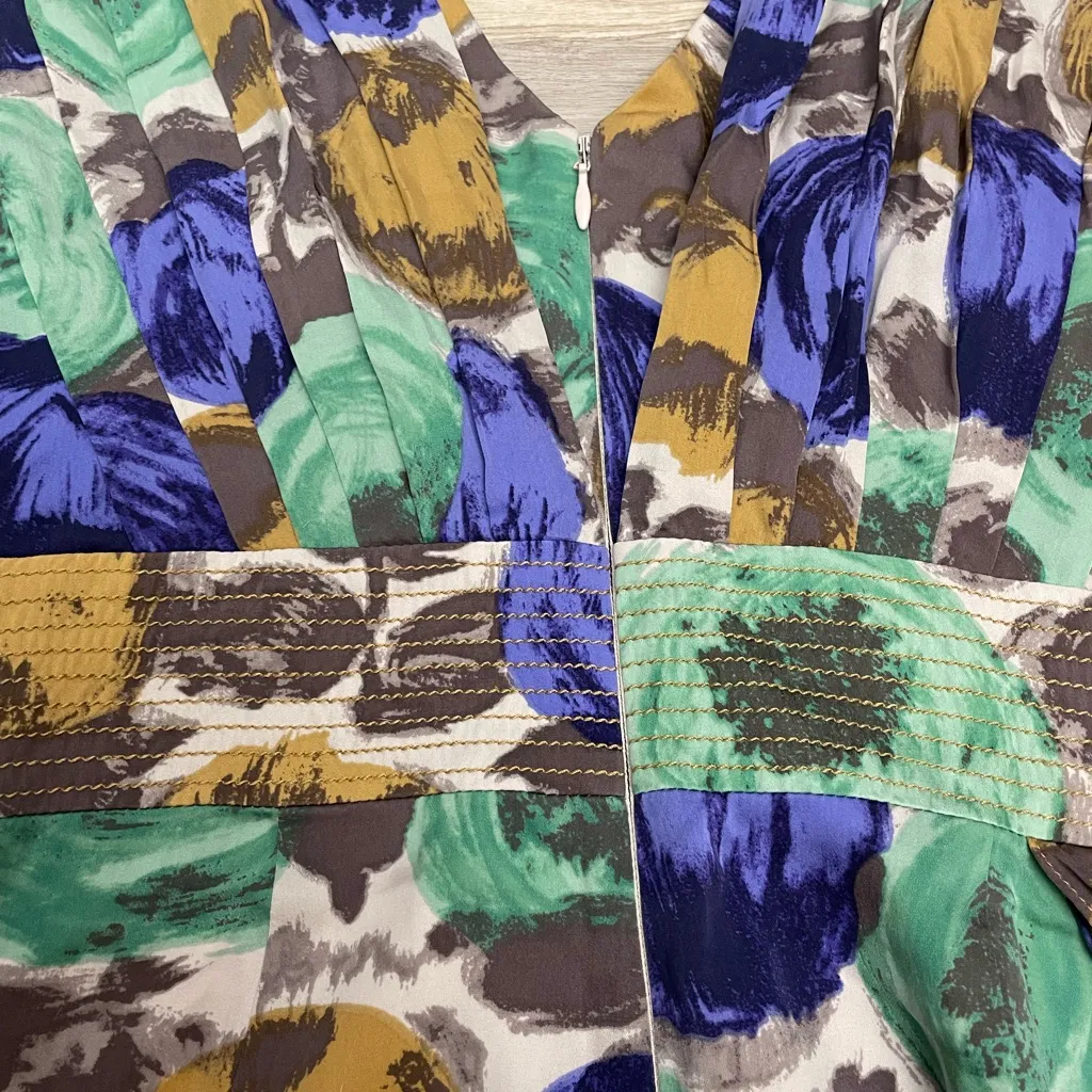 BCBGMaxAzria Multicolor 100% Silk Floral Faux Wrap Sleeveless Mini Dress Size 2 - Image 8