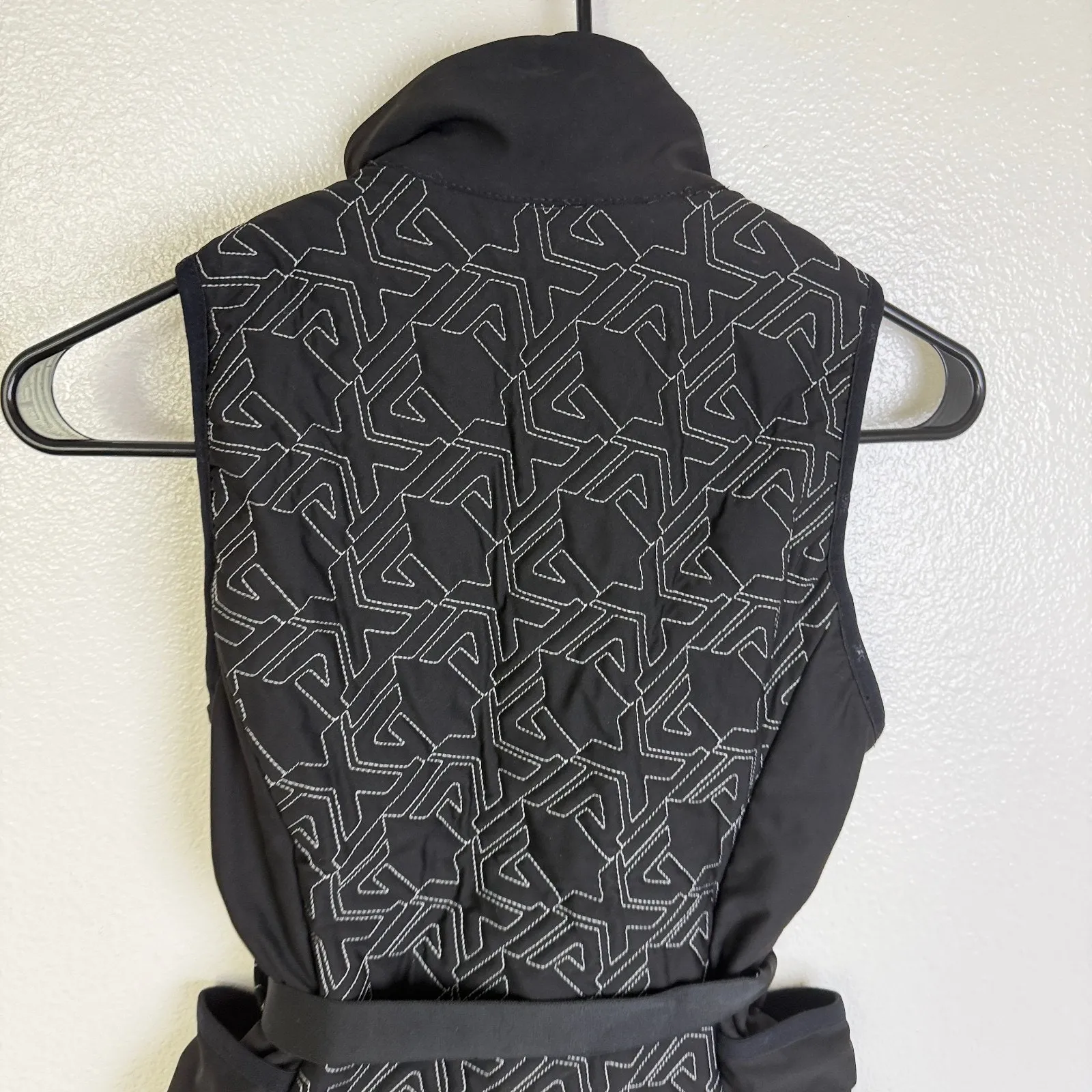 PXG Golf Vest Womens Medium Black AOP Logo Embroidered Belt Full Zip Outdoor NWT - Image 7