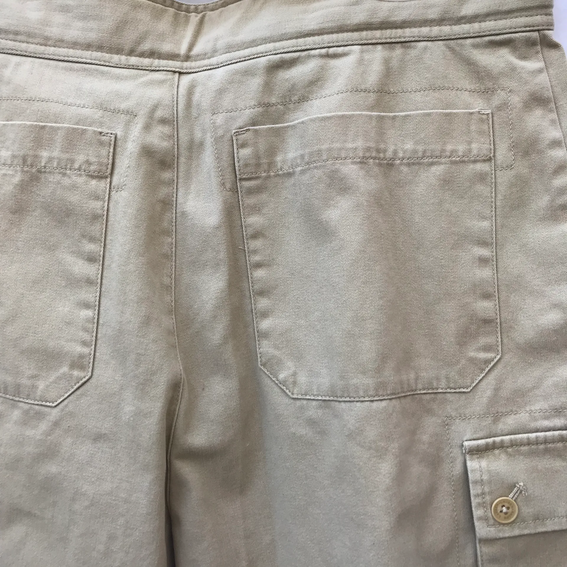 12 Tan Lauren  Cargo Shorts Women - Image 5