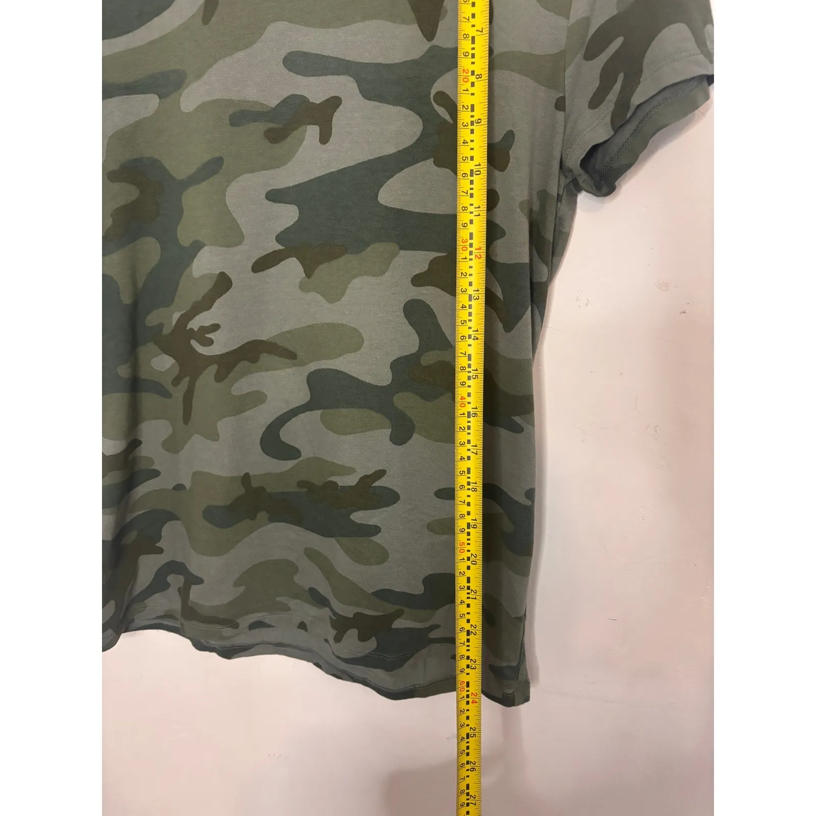 GAP Green Camo Favorite TShirt Women's Size M Short Sleeve Crew Neck Casual - Image 7