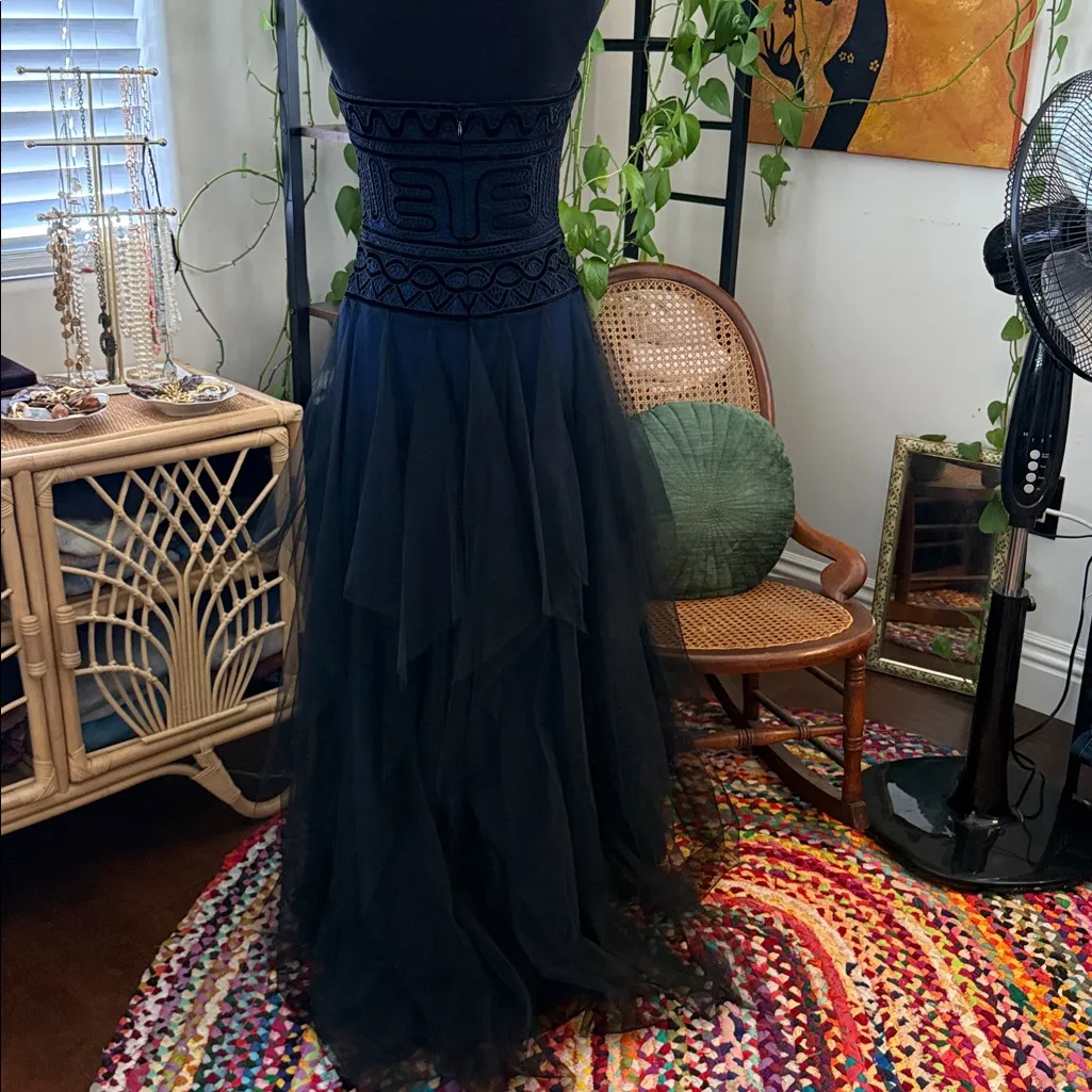 BCBGMaxAzria Navy & Black Tulle Overlay Crochet Bodice Strapless Dress & Cape - Image 2