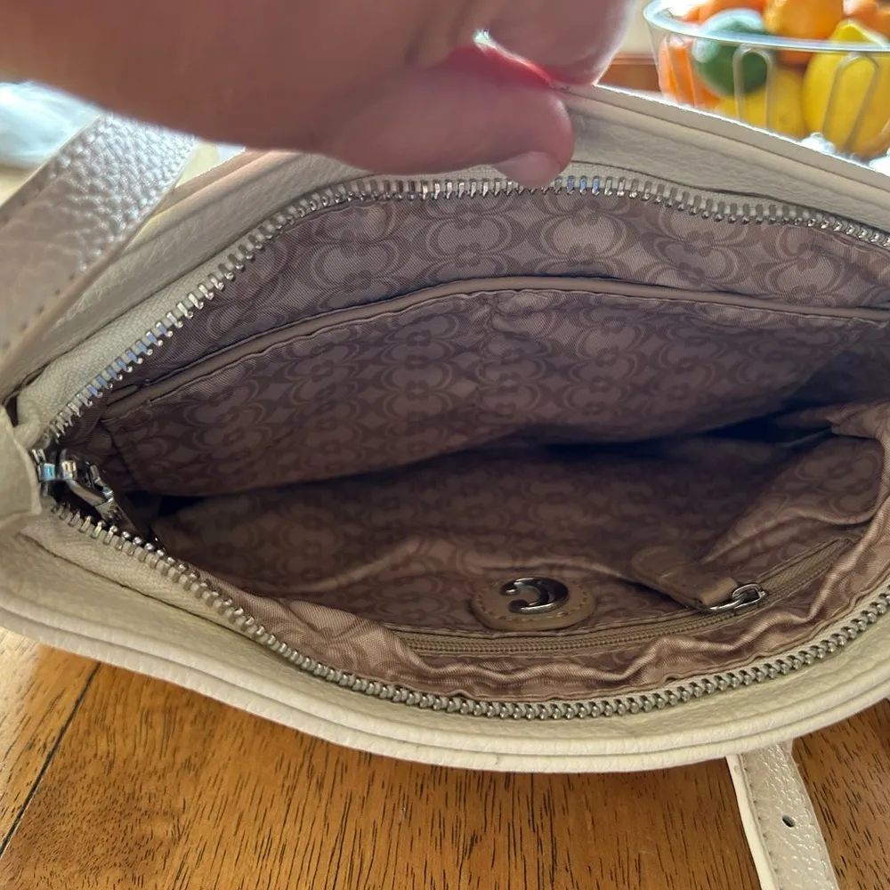 LIKE NEW!! Charming Charlie’s purse - Image 6