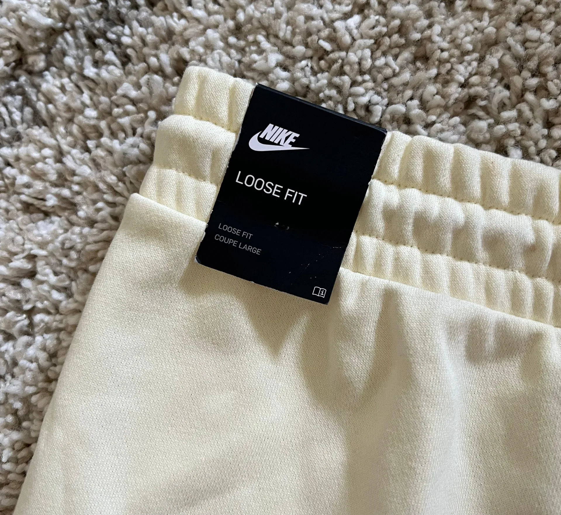 NWT  Sportswear Short Earth Day FT - Image 10