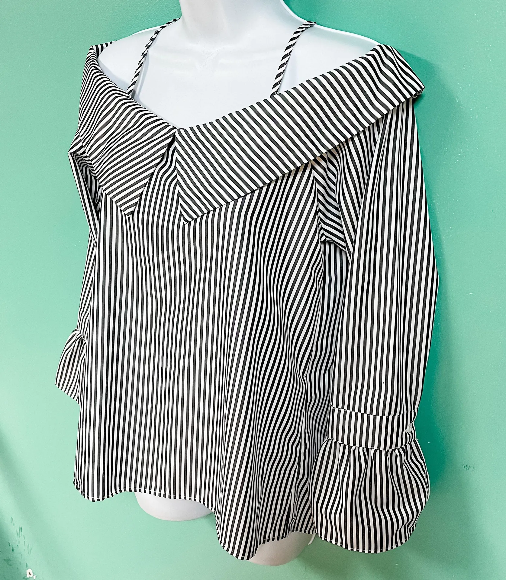 1775 Striped Cold Shoulder Long Sleeve Top Multi - Image 4