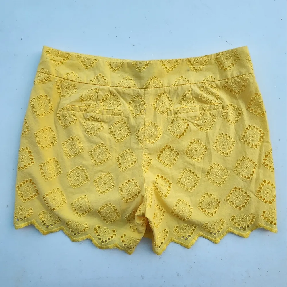 Crown & Ivy Yellow Eyelet Scalloped Edge Cotton Shorts Size 4 - Image 7