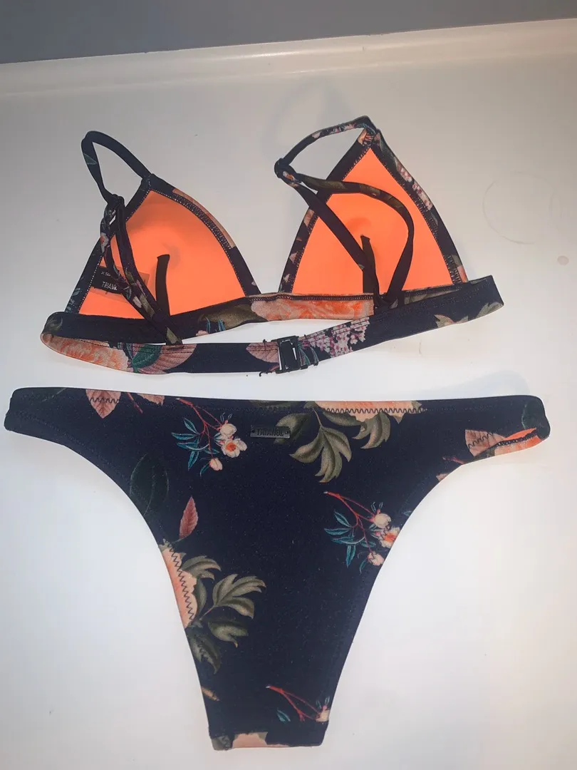 Triangl Floral Bikini - Image 2