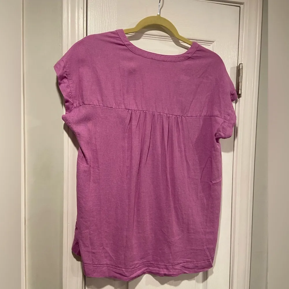 Splendid Size S Lavender V Neck Soft Linen Blend Split Hem Short Sleeve Top - Image 8