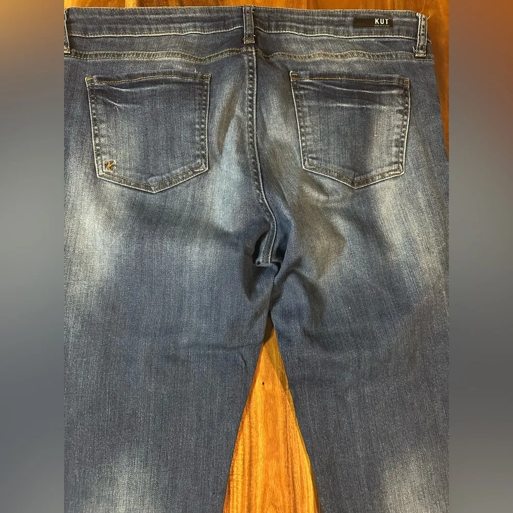 Kut From the Kloth Catherine Boyfriend Jeans - Image 9