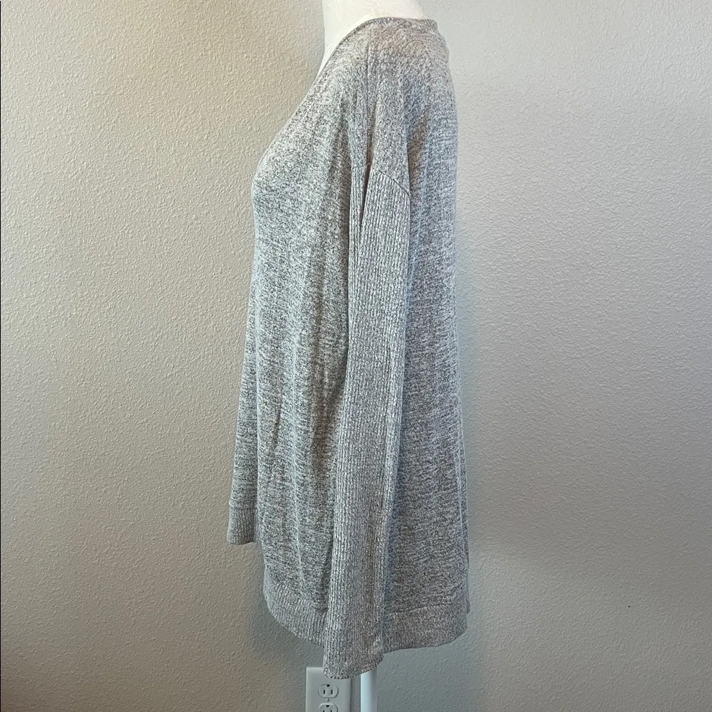 Gap Softspun VNeck Long Sleeve Light Gray Marl Size XS - Image 4