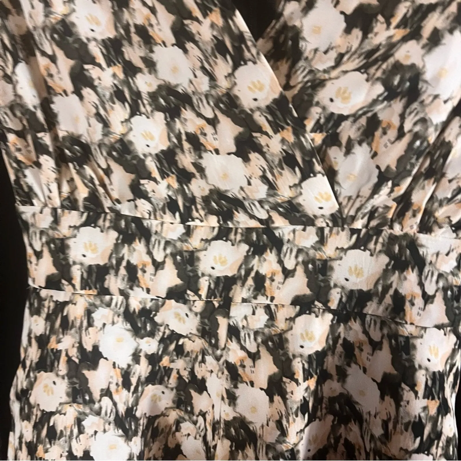 Guuleen Black And Cream Romper Size Small‎ - Image 4