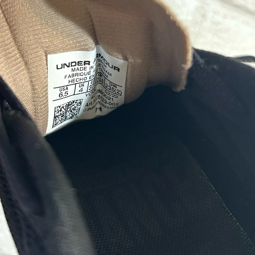 Under Armour Black and Metallic Soccer Cleats - Image 8