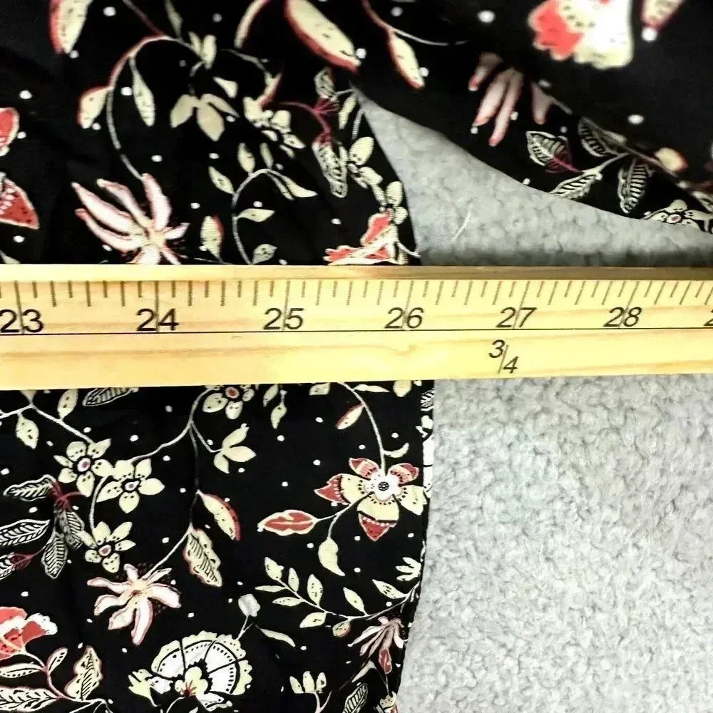 Old Navy ditsy floral top womens large black‎ oversized tassel cottagecore boho - Image 5