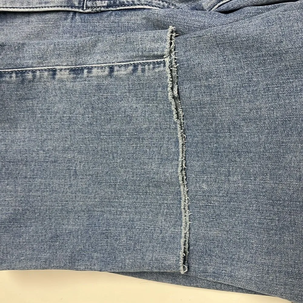 NYDJ Light Blue Cool Embrace Slim Bootcut 5-Pocket Jeans- Sz  4** read below - Image 11