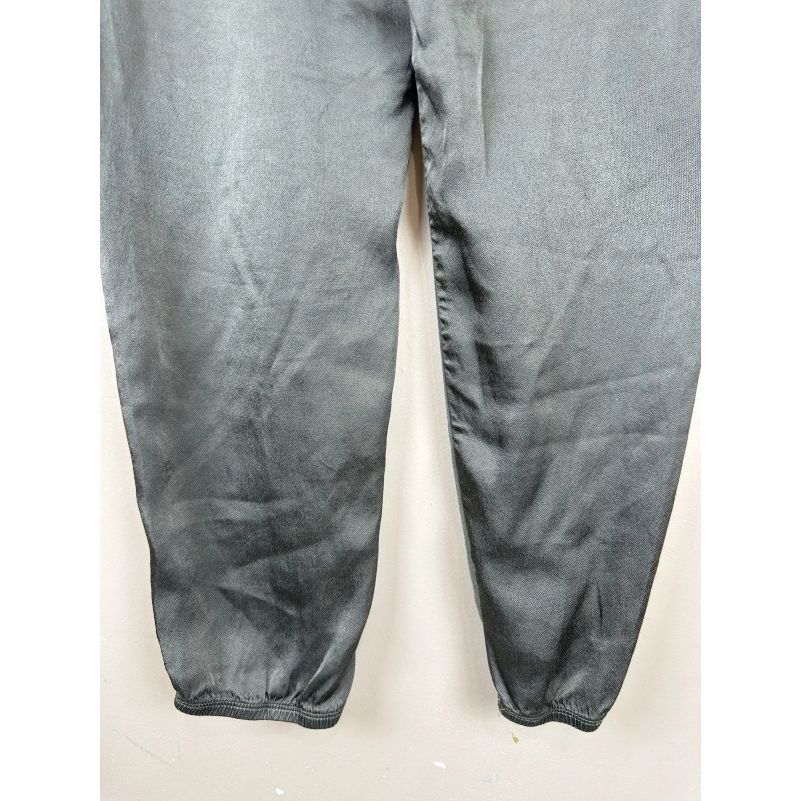 Monrow Women’s Olive Green Jogger Pants Size M, Satin Panels, 100% Rayon Size M - Image 7