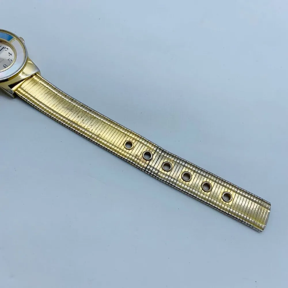 Vintage Northern Lights mother of pearl bezel ladies wrist watch 23mm w/battery - Image 4