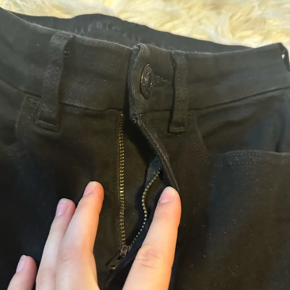 American Eagle Curvy Jeans - Image 5