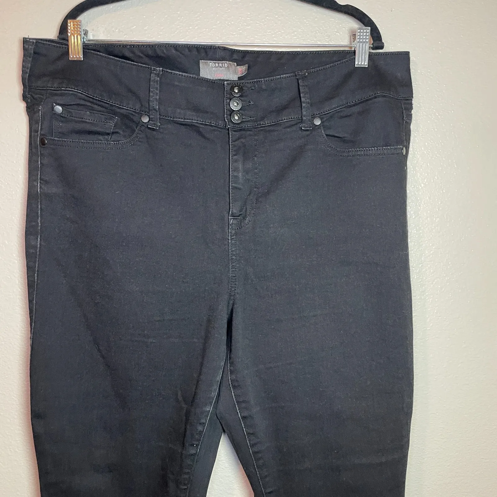 Torrid Women Plus Size 22R Black Super Soft Jegging Skinny Jeans Stretch - Image 2