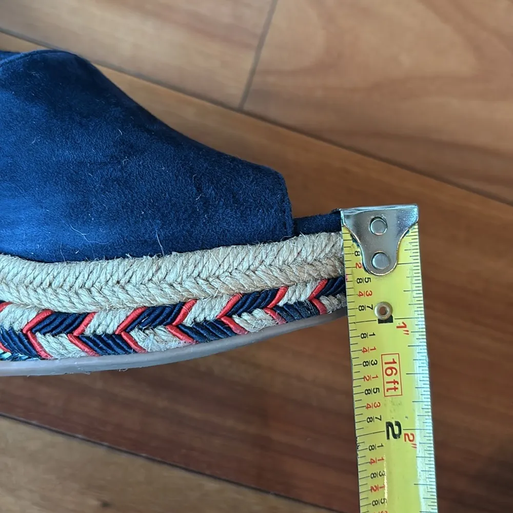 NWOT Cabi wedge heels - Image 10