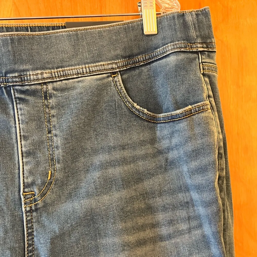 Torrid Lean Jean Blue Denim Jeans Cuffed Pull On Super Skinny Leg High Rise 2R - Image 2