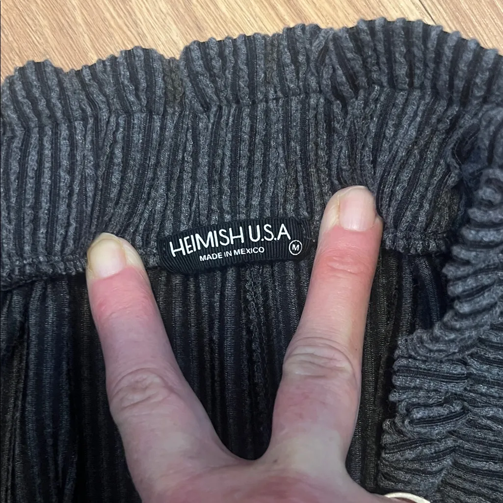 HEIMISH USA Women's Black gray lounging pants Pants medium like new - Image 2