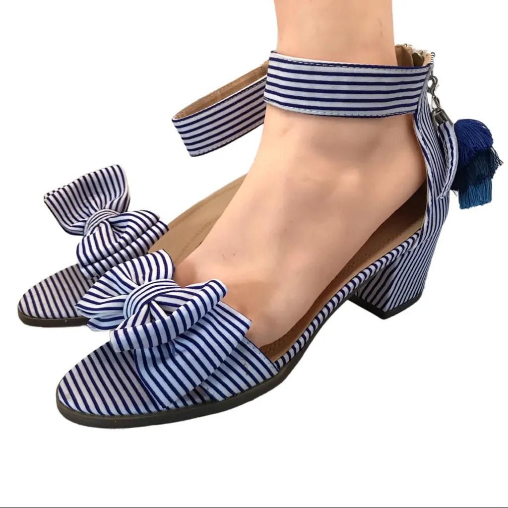 J. ADAMS "APRIL" BLUE & WHITE STRIPED LOW HEEL SANDALS W/POM POMS NIB (7) - Image 5