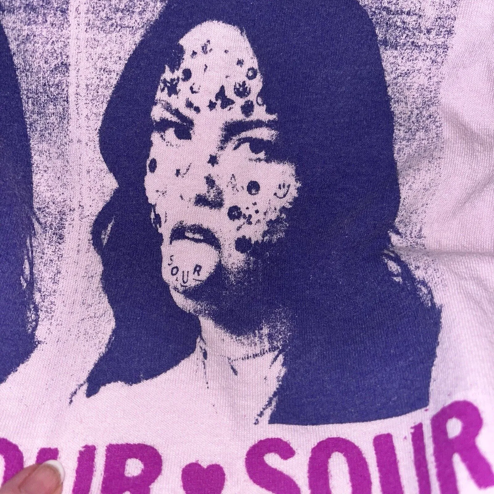 Olivia Rodrigo Women's Sour Grid Relaxed Boyfriend Fit Tee T-Shirt in Pink Sz XL - Image 4