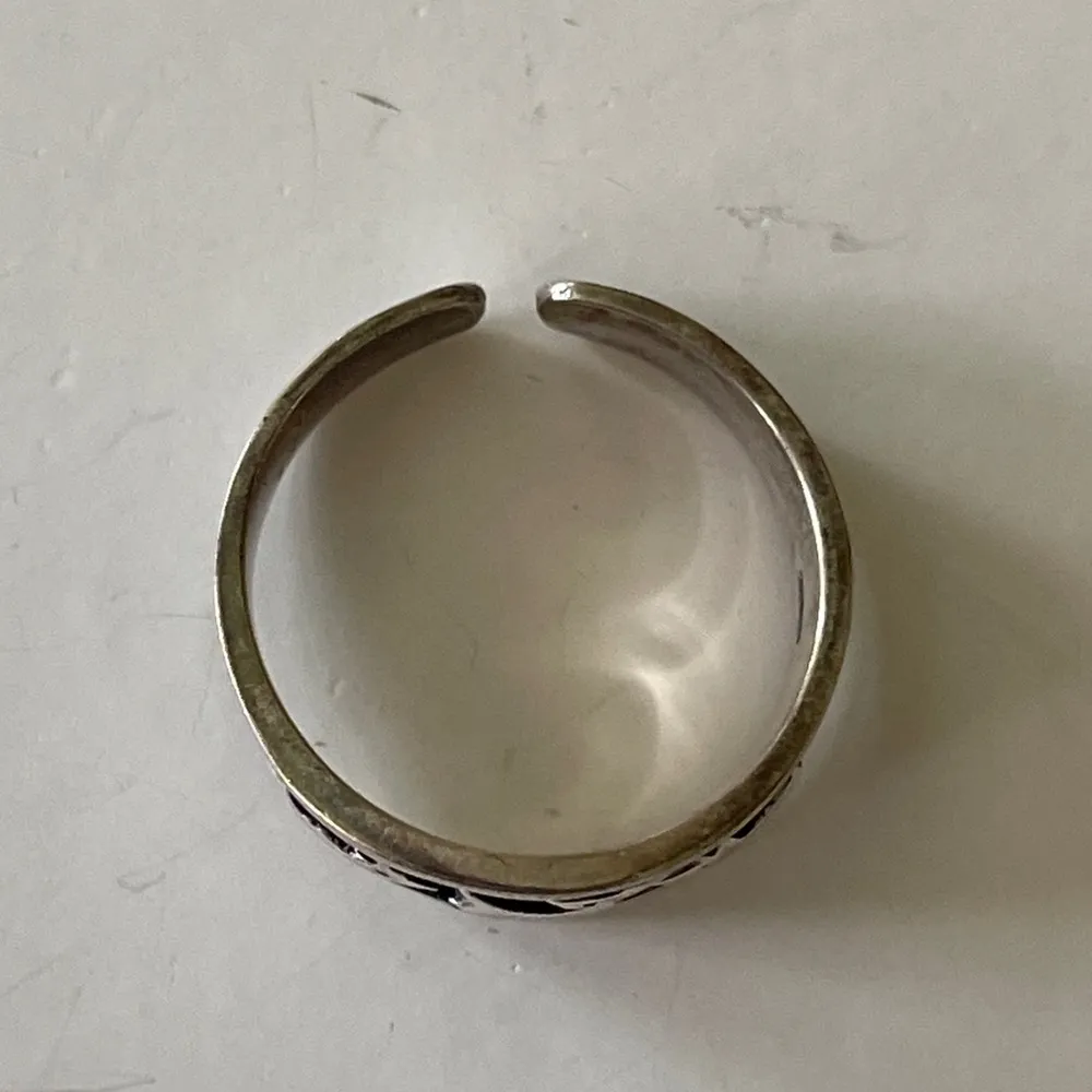 Story teller ring adjustable size storyteller real silver black cool animals - Image 4