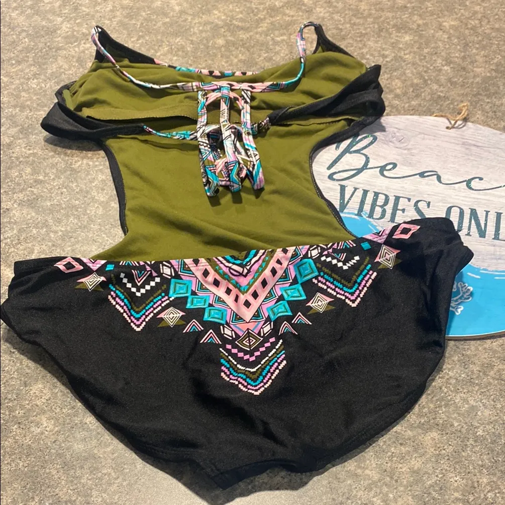 Black One Piece Swimsuit with Geometric Print Detail - Image 2