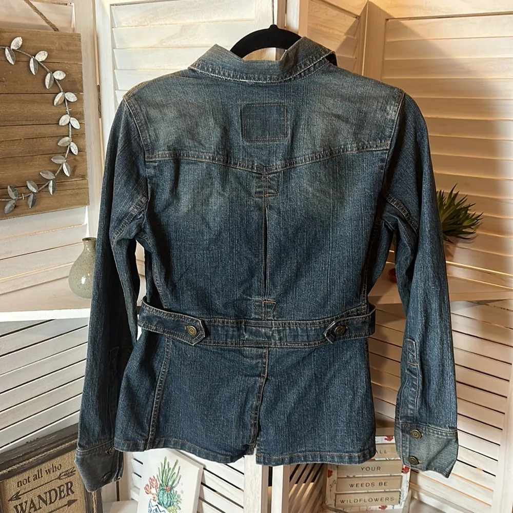 Levi Strauss Faded Slightly Distressed Denim Jacket - Image 7