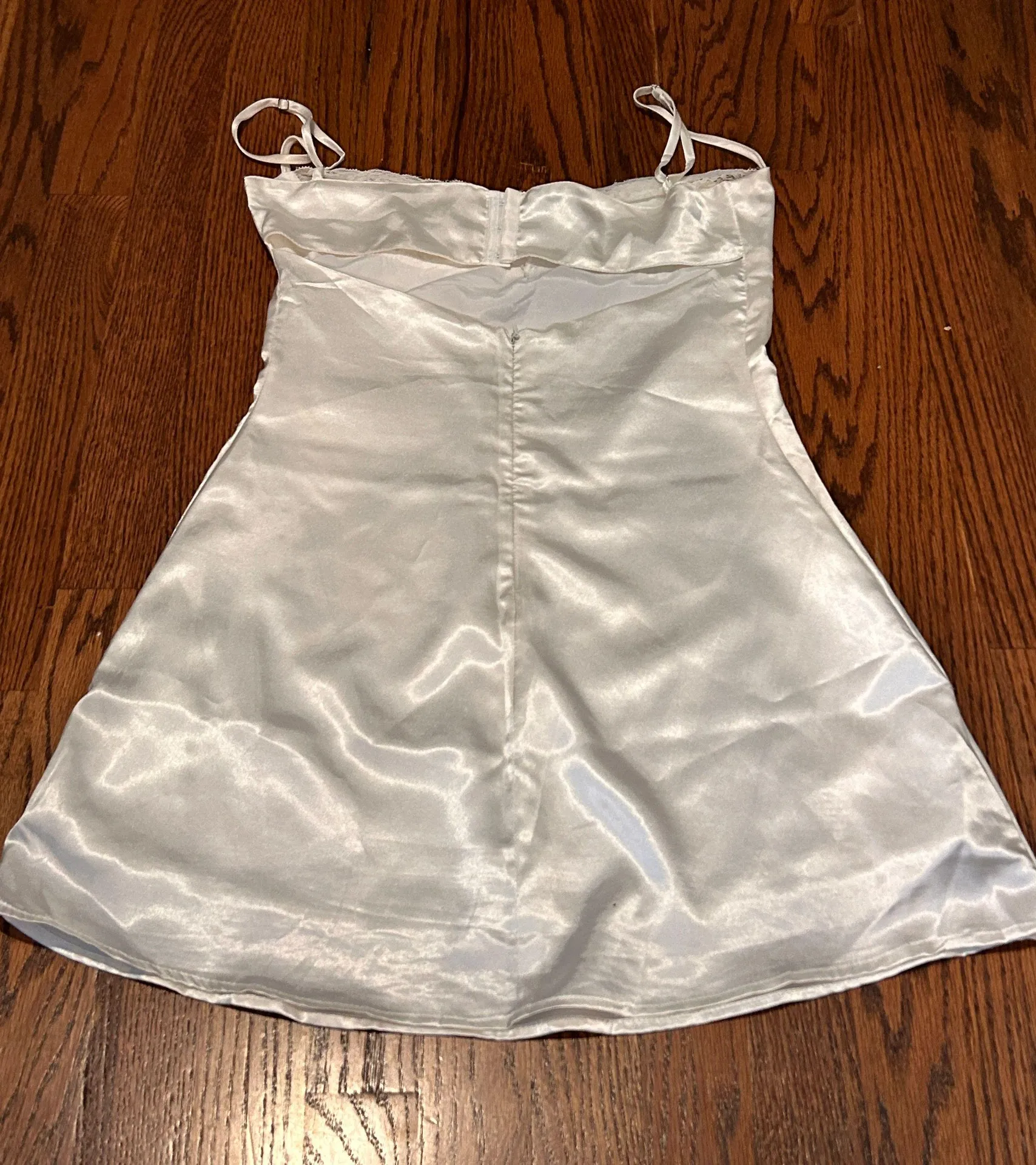 white slip - Image 2