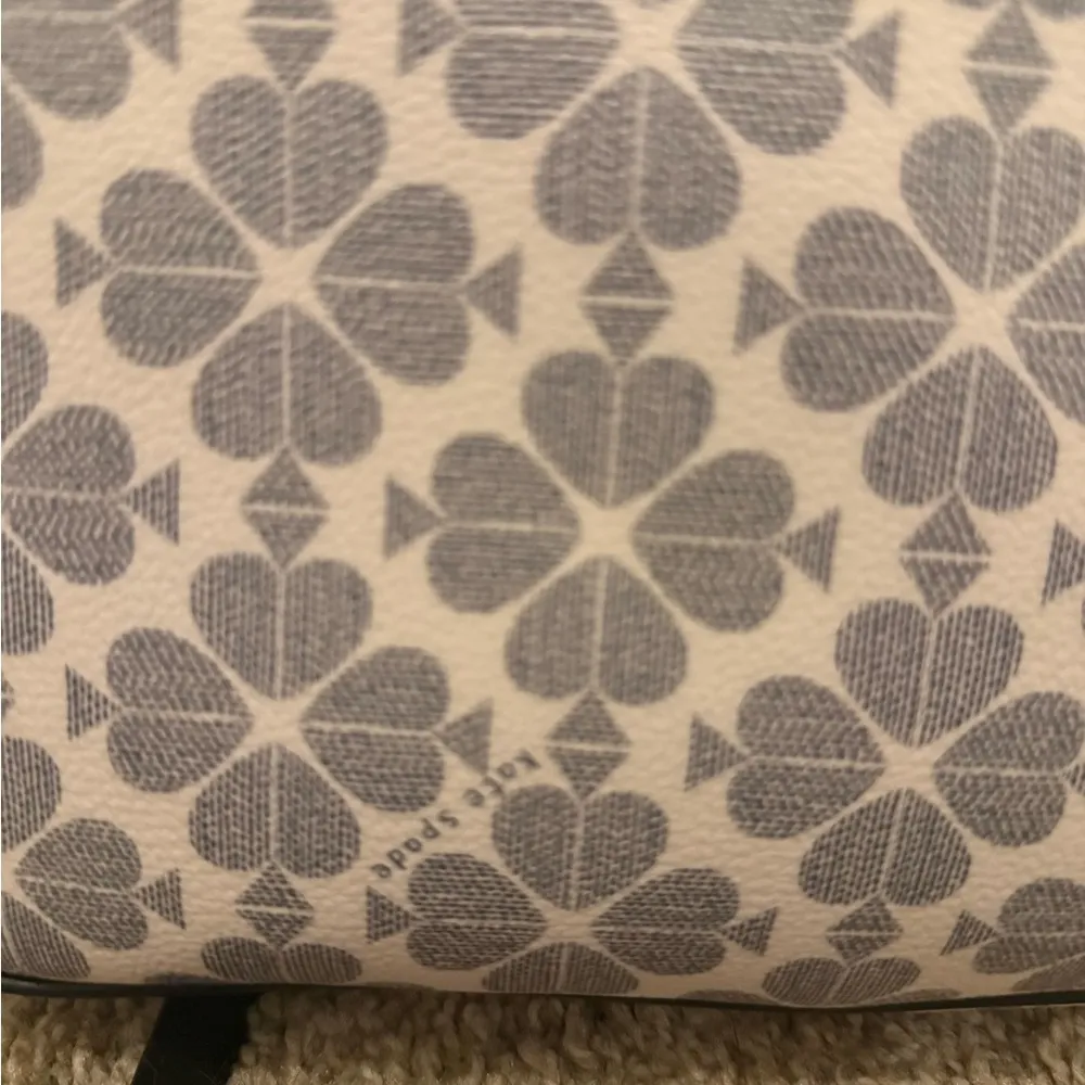 Kate Spade Signature Spade Navy Flower Large Swingpack Crossbody Bag Purse - Image 3