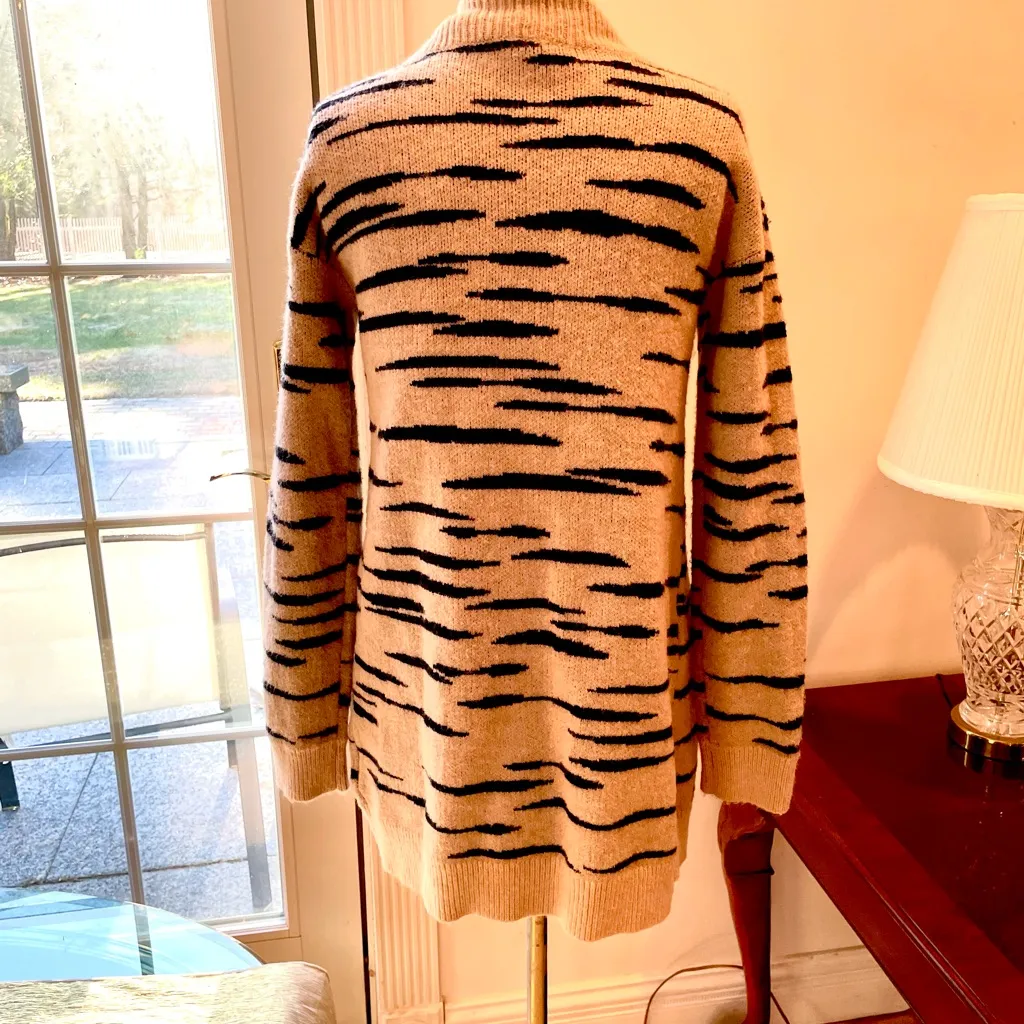 BB Dakota Women's Cardigan - Image 3