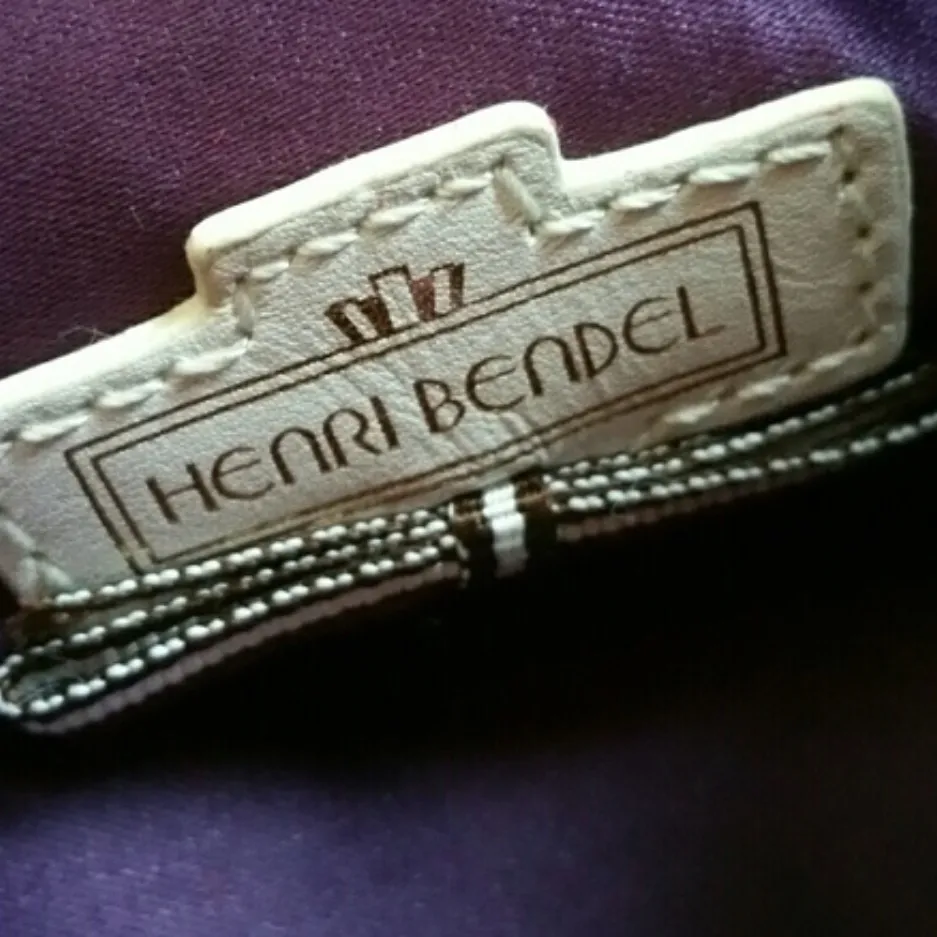 Henri Bendel Red Suede Crossbody Bag - Image 8