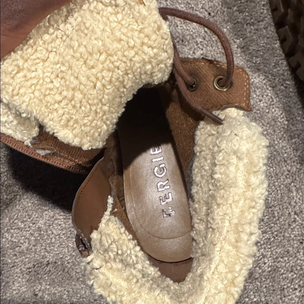 Fergie Genesis Sherpa Cuffed Boots SIZE 9.5 Brown - Image 10