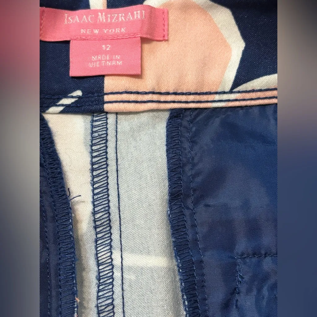 Isaac Mizrahi shorts in size 12 - Image 4